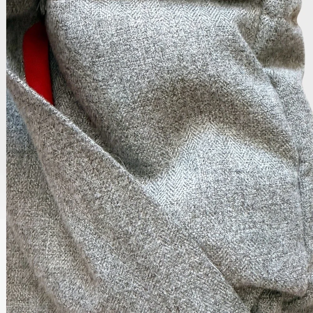 Old Navy Kids Grey Quilted Hooded Puffer Vest Red Lining Size L 10-12